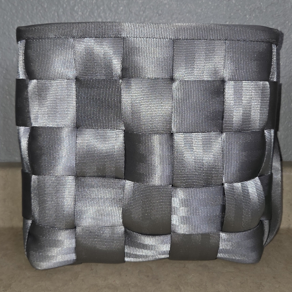 Harveys Original Seatbelt Silver/gray Vintage Crossbody Bag